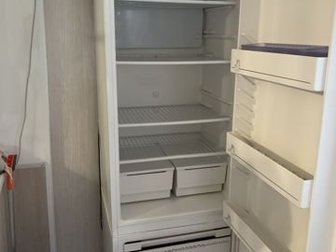Продаётся холодильник Бирюса в хорошем состоянии, высота 170 см, Состояние: Б/у в Белгороде