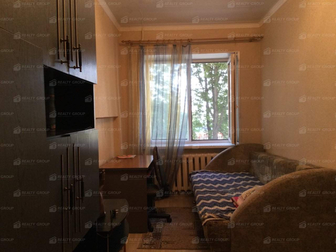 Продаётся комната в общежитии секционного типа в тихом благоустроенном районе,  Комната тёплая, светлая, чистая ремонт свежий, мебель новая остается вместе с техникой в Белгороде