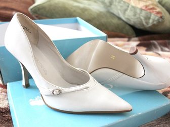 Увидеть изображение Женская обувь Туфли белые 33452829 в Бийске