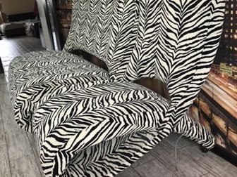 Дизайнерский стильный диван и 2 кресла в отличном состоянии продам в Чебоксарах