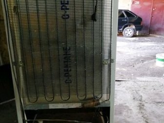 Продаю холодильник Атлант в не рабочем состоянии сгорел компрессор,  Без компрессора,  Могу продать отдельно все полки, в Чебоксарах
