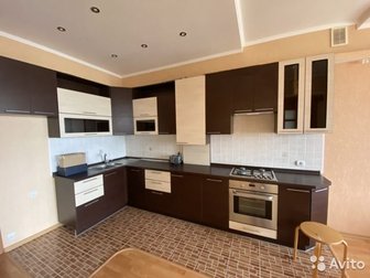 Кухонный гарнитур в отличном состоянии , цена без встраиваемой плиты и варочной панели (  10000) в Чебоксарах