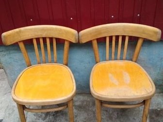 Продаю пару венских старинных стульев,дерево,бук,состояние хорошее,цена указана за пару, в Ельце