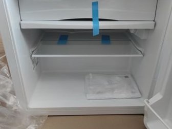Удобный компактный холодильник Nordfrost с большой морозилкой на 11 литров, объем холодильной камеры 49 литров,  ШхГхВ 50х48х52,5,  Холодильник новый,  Удобно транспортировать в Ярославле