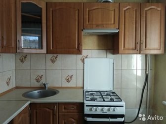 кухонный гарнитур в хорошем состоянии, светлый, продается без вытяжки и плиты!забирать в Гурьевске на фабричной, в Калининграде