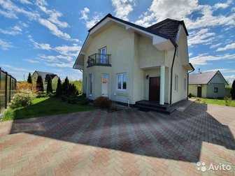 Современный 2- этажный дом общей площадью 220кв, м,   с хорошей планировкой и качественным ремонтом, большим участком с плодородной почвой  всего в 11 км,  от города в Калининграде