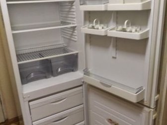 Рабочий холодильник в хорошем состоянии высота 175 ширина 60 гарантия 1 месяц возможно доставка, в Кирове