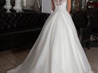 Просмотреть foto Свадебные платья Свадебное платье со шлейфом 34586003 в Москве