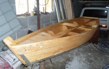 Лодка деревянная (новая)