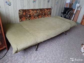 Замечательный удобный диван размерами 200х85 в разложенном виде,  Состояние идеальное, без пятен/потертостей/дыр, в Мурманске