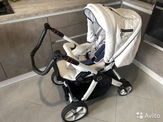 Hartan raser gt 2в1 (прогулочная коляска и сумка переноска), Сумка очень удобная для походов с новорожденным в поликлинику ,лёгкая , Шасси на амортизации ,большие в Новосибирске