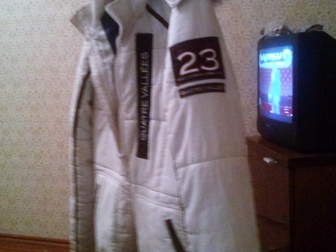 Уникальное фото  Отдам куртку белую мужскую 34621796 в Подольске