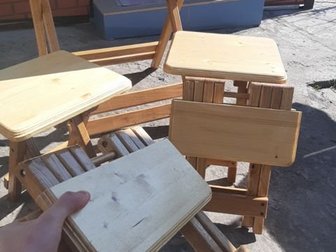 Продам два деревянных комплекта, В комплект входит: 4 стула и стол, Складные как стулья, так и стол, вместительные, Подходят для выезда на природу, рыбалку, охоту, в Старом Осколе