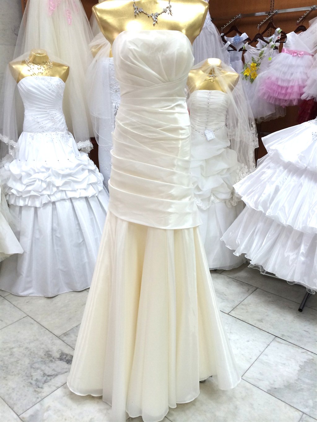 Свадебное платье напрокат Тюмень
