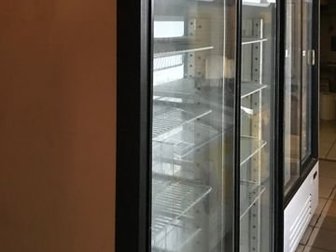 Производственный двухдверный холодильник-шкаф- 15000 руб,  В июле 2019-го установлен новый компрессор,  Регулярное тех, обслуживание,  Состояние на 4 из 5-ти;продаётся в Туле