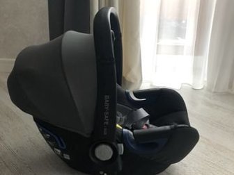 Продам детское кресло Romer Britax Baby-safe2 I-Size,  Полный комплект, включая вставку для новорождённых, использовали 4 месяца,  Состояние нового,   Цвет storm в Уфе