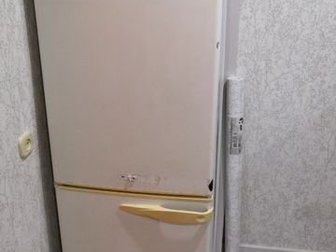 Холодильник в рабочем состоянии, имеются косметические повреждения,  Вместительный,  Самовывоз, в Великом Новгороде